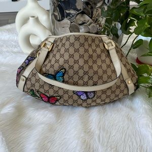 Authentic Gucci Signature GG Abbey Hobo